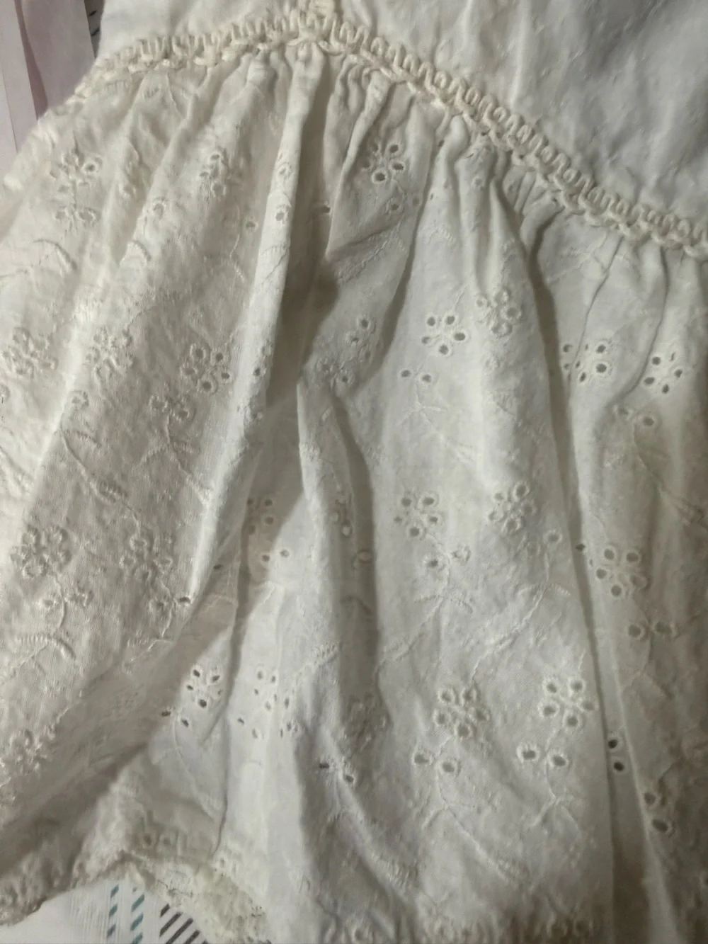 Jessica Simpson White Eyelet Tiered Mini Skirt